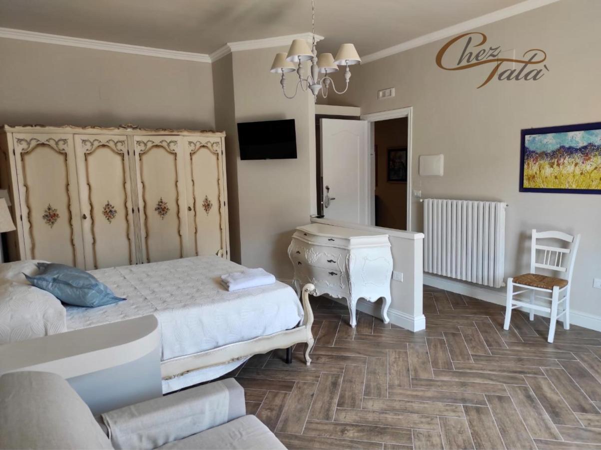 Bed and Breakfast Chez Tata' à Rossano Stazione Extérieur photo